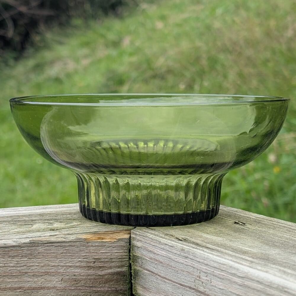 VTG Indiana Glass Avocado Green Ribbed Bowl